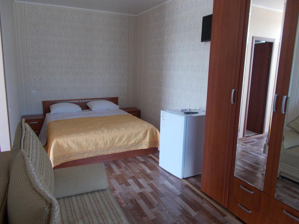 Oasis guest house вардане